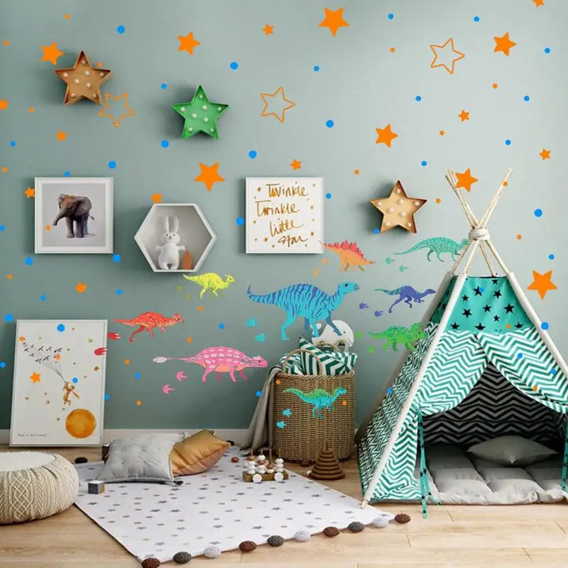 Pegatinas de pared de dinosaurios luminosos de luz verde para el hogar, dormitorio, habitación infantil, decoración, calcomanías fluorescentes de animales que brillan en la oscuridad.